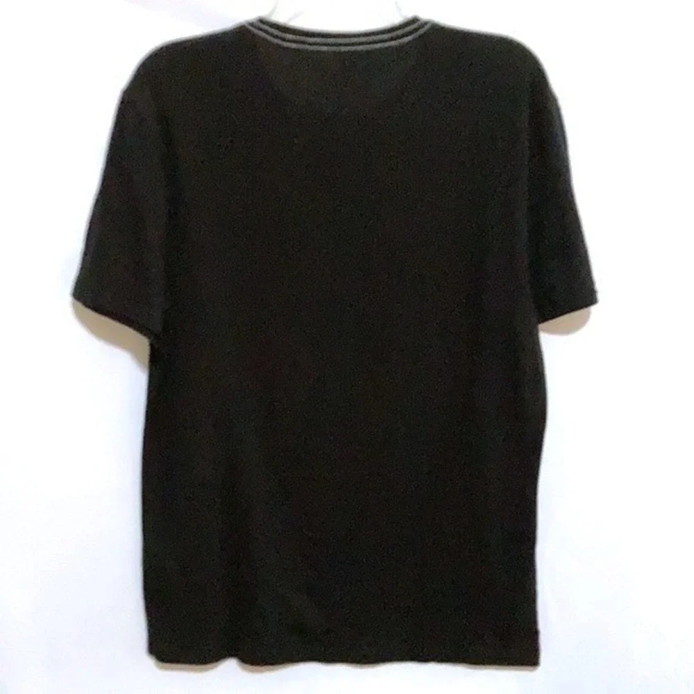 Banana Republic Graphic T-shirt Men's Size Medium‎
